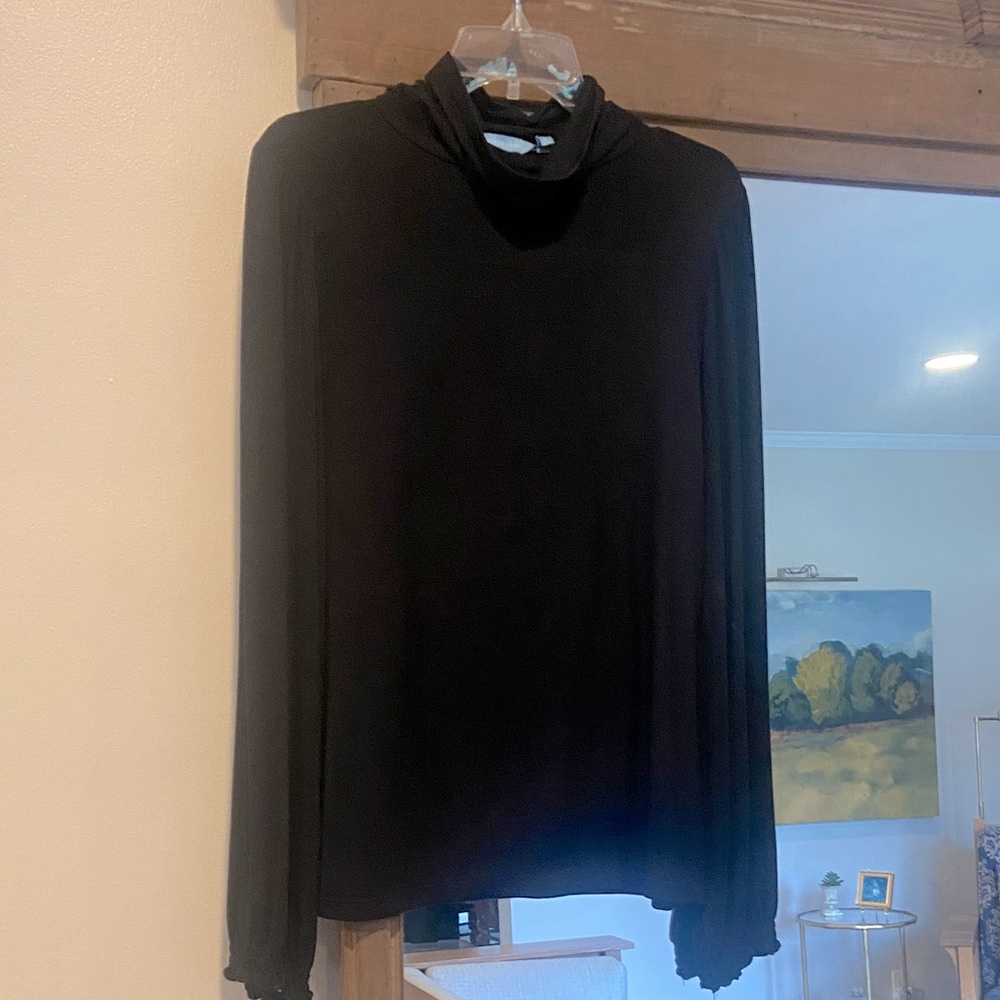 Draper James black tneck, size XL